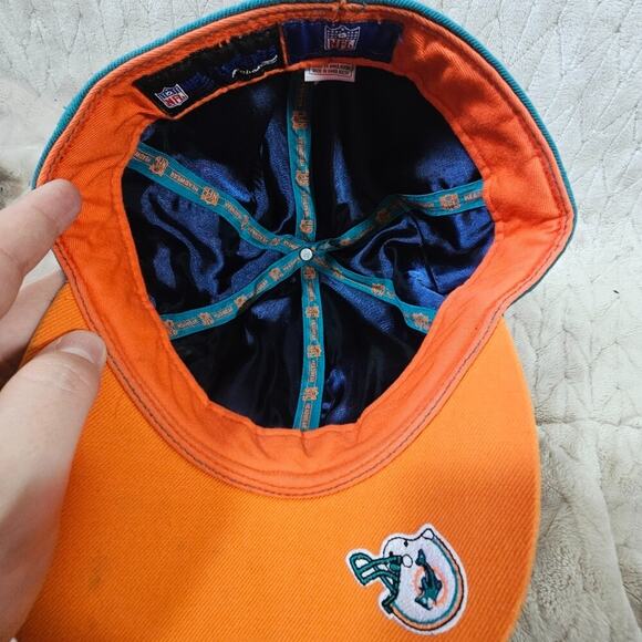 VTG Miami Dolphins Wool Hat Reebok AOP Satin Lined Embroidered Script 90s Sports - Picture 6 of 6